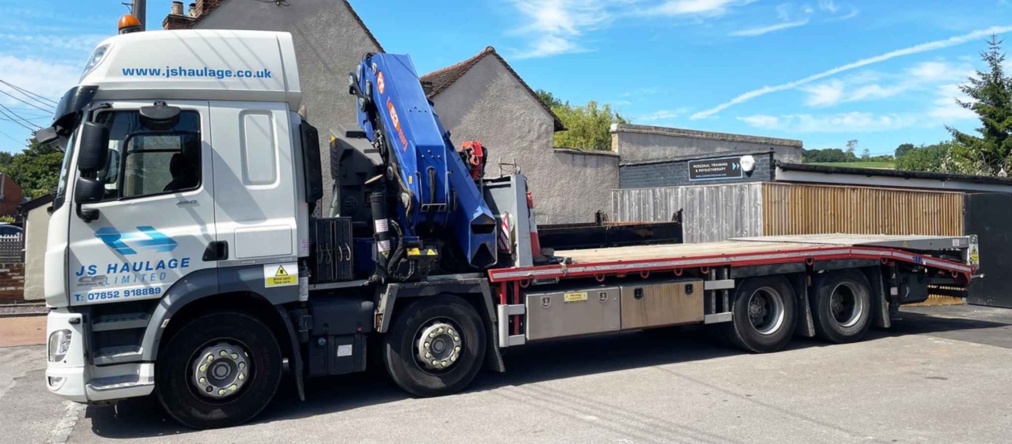 JS Haulage DAF CF460 32 ton cheesewedge beavertail